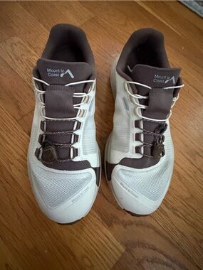Mount to Coast T1 women’s trail running shoes